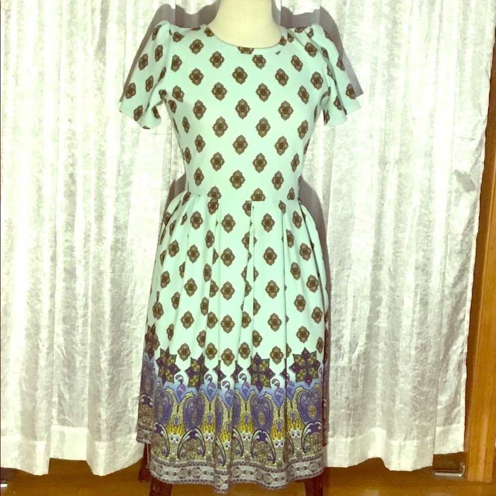Lularoe Amelia dress